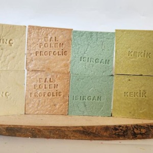 Doğal Üretim Sabunu Karışık (Pirinç-Bal Polen Propolis- Isırgan-Kekik) 8'li Set