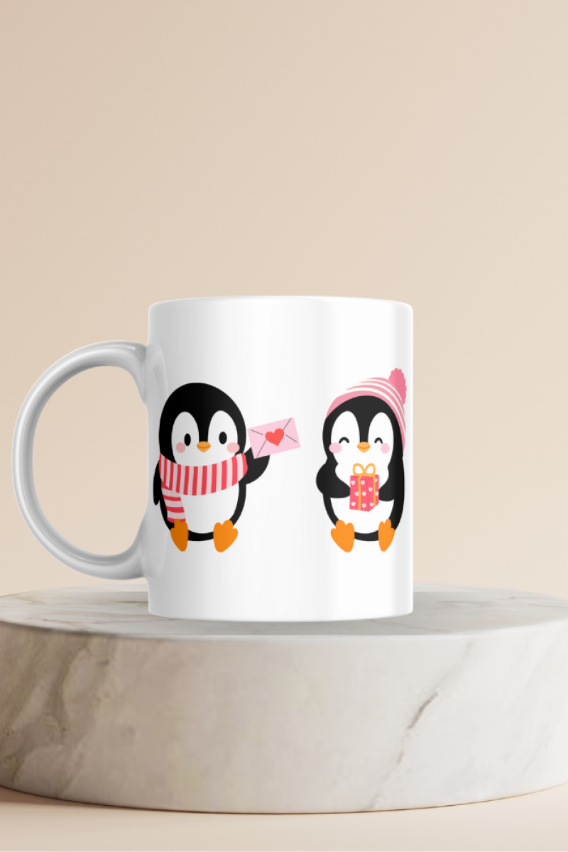 Hediyeleşen Penguenler Baskılı Hediyelik Seramik 350 Ml Kupa Bardak