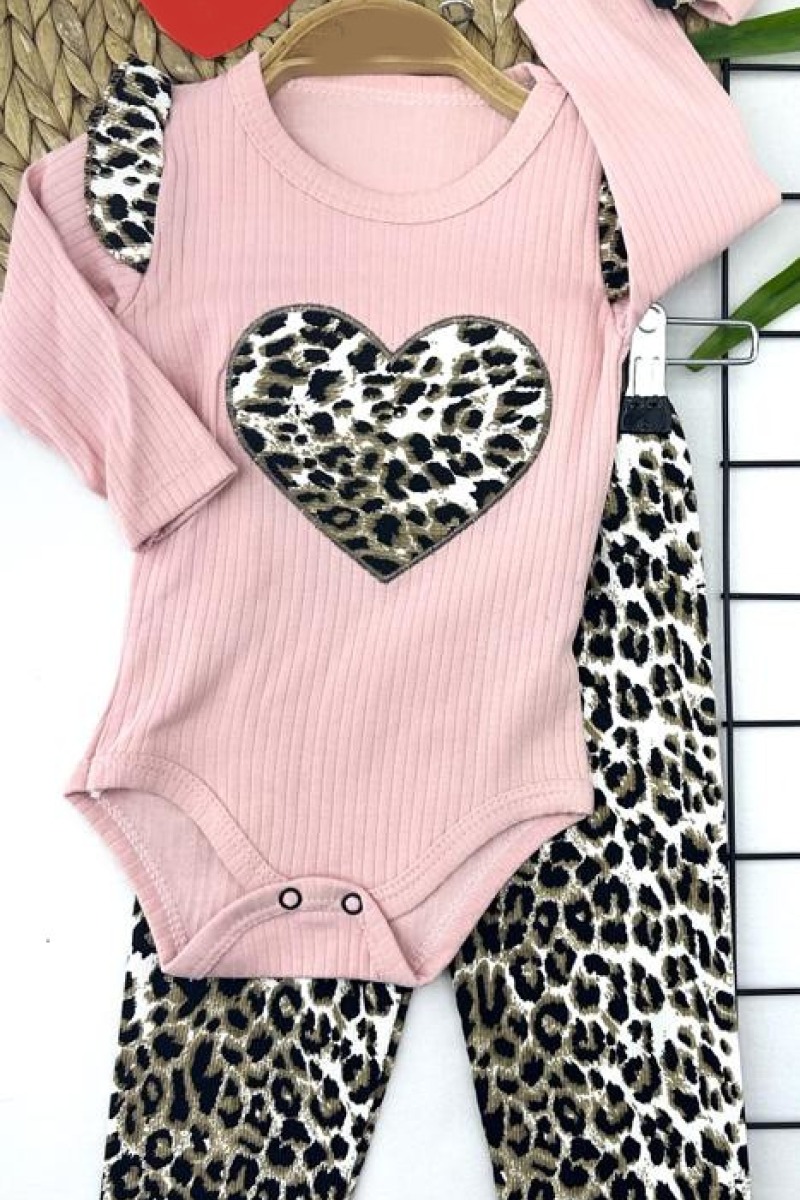3-6-9-12 Ay Leopar Kalp Desenli Uzun Kollu Body Leopar Pantolon Bandanalı 3lü Kız Bebek Takımı