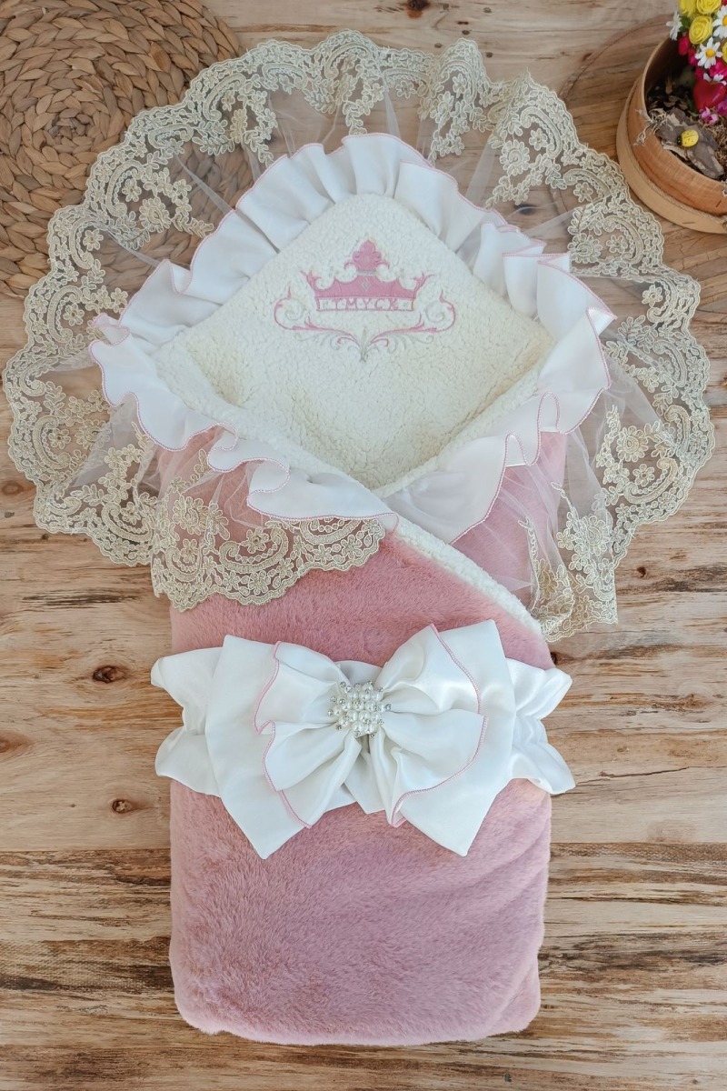 Yenidoğan Wool Yün Kumaş Taç Nakışlı Güpür Duvaklı Fiyonk Prizma Taş Unisex Kundak Bebek Battaniyesi