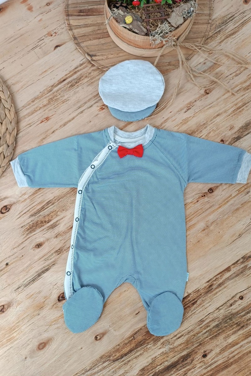 0-3 3-6 Ay Papyonlu Çizgi Desen Çıtçıt Kapama Kasketli Erkek Bebek Tulumu